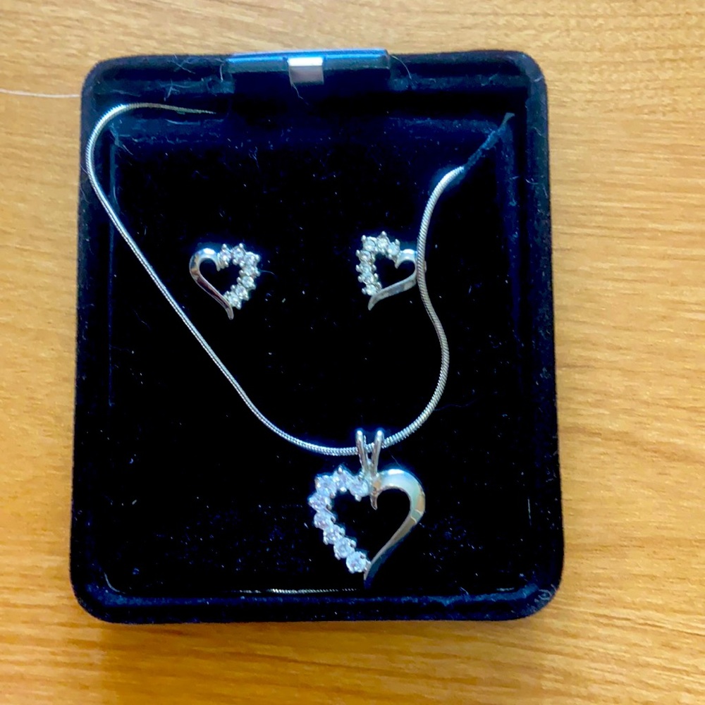 Heart necklace and earrings set